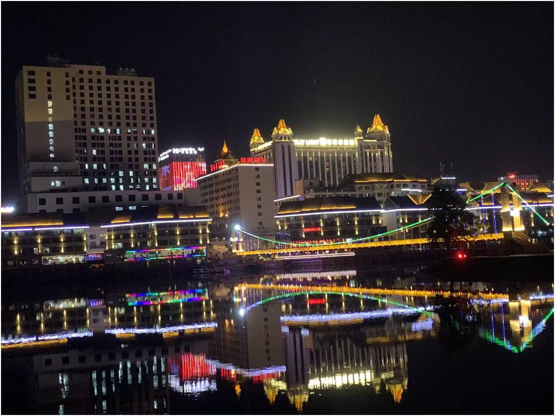 腾龙周边夜景